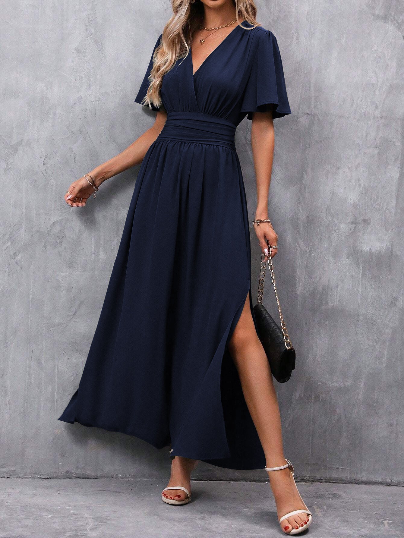 Robe Fendue Élégante et Tendance