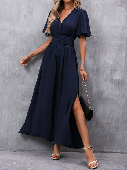 Robe Fendue Élégante et Tendance